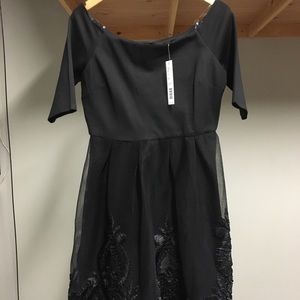 Gianni Bini Dana off the shoulder black dress